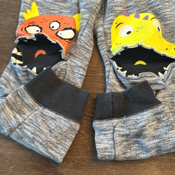 Cat and Jack French Terry monster Knee Joggers Size 5 - Picture 6 of 8